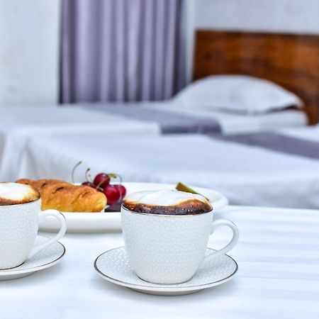 Hotel Chveni Sakhli Batumi Kültér fotó