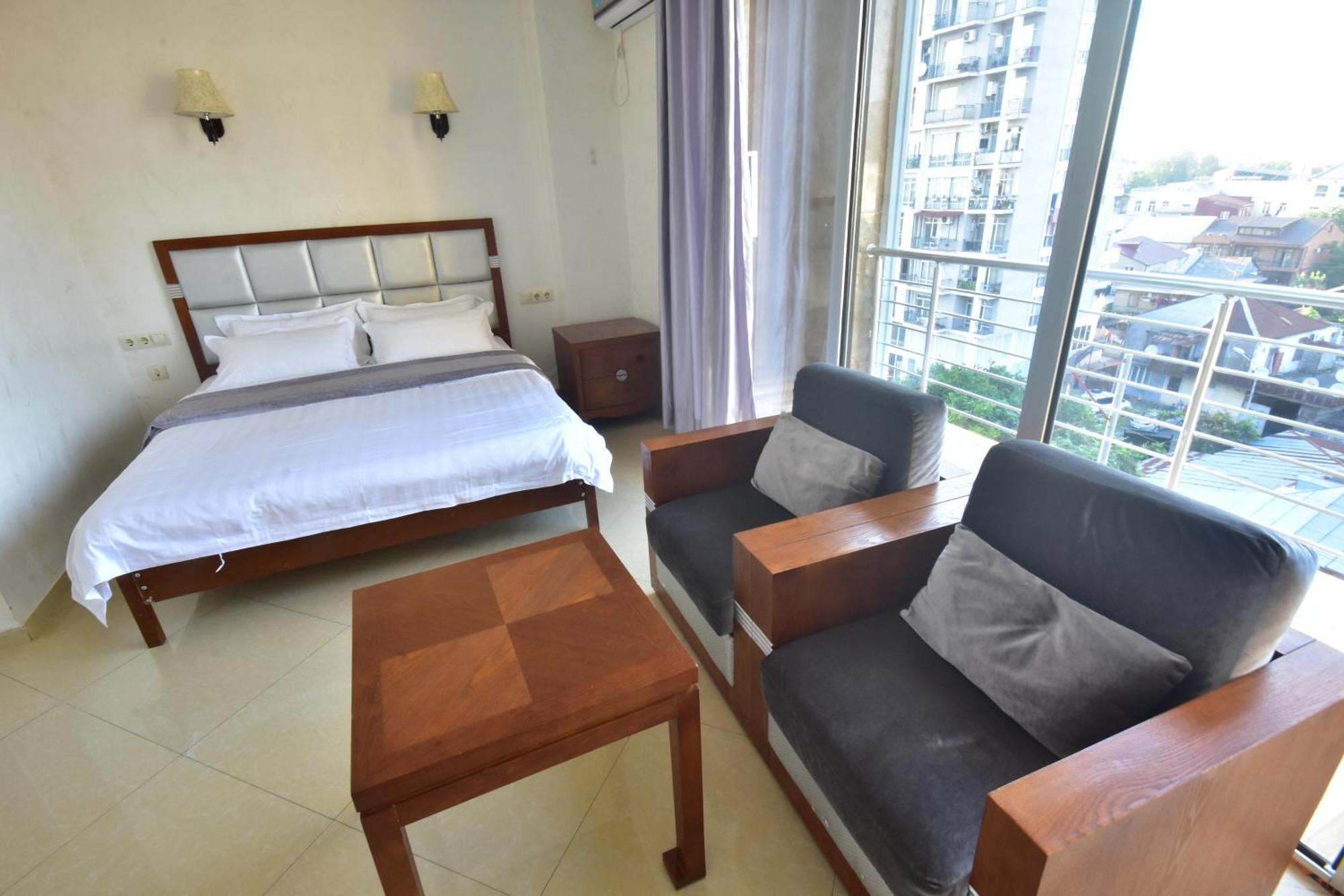 Hotel Chveni Sakhli Batumi Kültér fotó